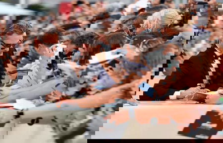 Venezia 76: Joaquin Phoenix e la ritrovata coppia Bellucci/Cassel infiammano il lido article-post