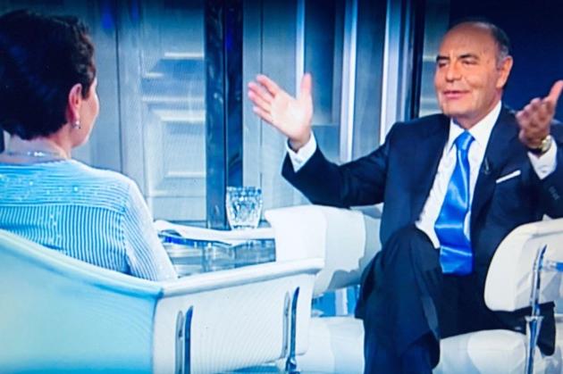 Perché stanno accusando Bruno Vespa di aver fatto un’intervista sessista e come ha risposto il giornalista article-post