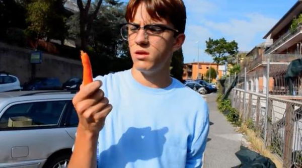 Ma voi l’avete visto il video originale di Carote? | VIDEO
