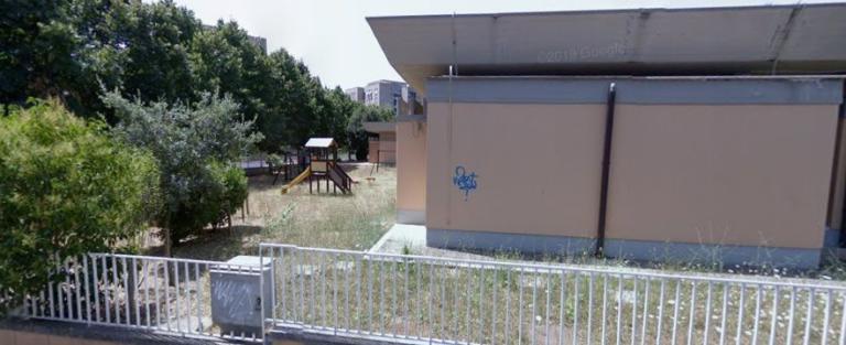 Mamme litigano su Facebook e si affrontano a colpi di mestolo davanti alla scuola dei figli