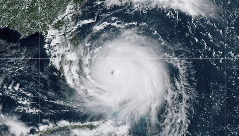 La violenza dell’uragano Dorian fa cinque vittime (tra cui un bambino) alle Bahamas | VIDEO