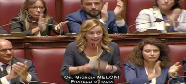 Giorgia Meloni: «Di Maio a Scilipoti fa le scarpe, governo nasce per fare presidente della Repubblica Prodi»