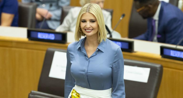 La risposta ironica del #Freenipplesday al voyeurismo su Ivanka Trump: «Torniamo alle divise»