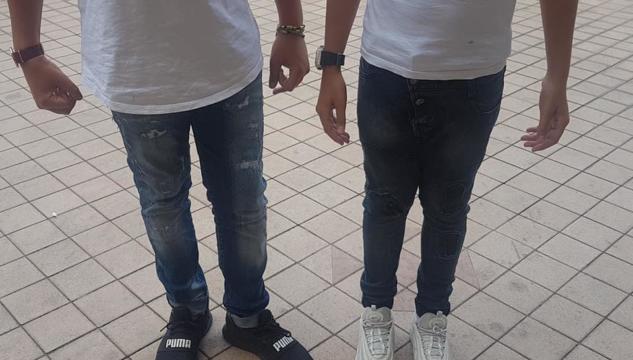 Jeans strappati