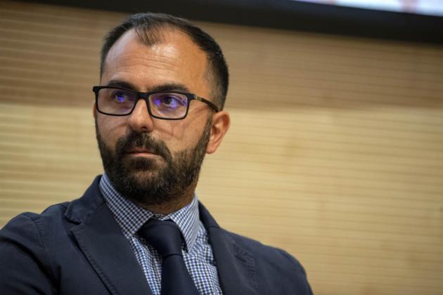 Fioramonti, il nuovo ministro dell’Istruzione, vuole 3 miliardi per la scuola tassando le merendine (altrimenti si dimette) article-post