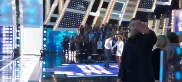 Luca Morisi sgridato dall’assistente di studio di Barbara D’Urso | VIDEO