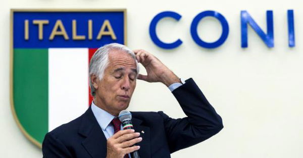 Malagò inciampa sul razzismo: «Chi simula è peggio di chi fa i buu»