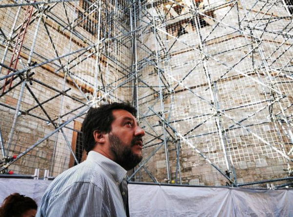 Salvini dice che «con il 2,2% di deficit/pil non ci fai niente», ma dimentica che il «suo» era al 2,04%