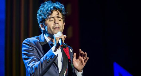 Mika si racconta: «A 13 anni ero gay e bullizzato. Il successo mi ha salvato»