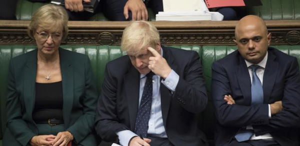 Giornalista accusa Boris Johnson di molestie. Lui nega, ma lei rilancia