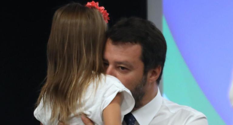 Selvaggia Lucarelli: «La Greta sul palco di Pontida non è menzionata nell’ordinanza su Bibbiano»