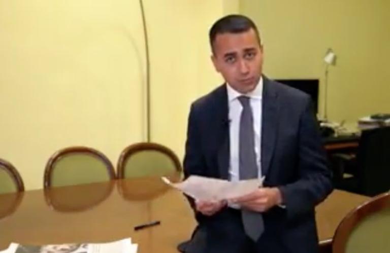 Il sindaco di Bibbiano ha querelato Luigi Di Maio