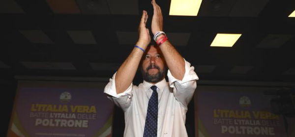 Improvvisamente Salvini denuncia gli sbarchi fantasma di cui non parlava quando era ministro