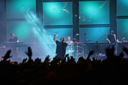 Thegiornalisti, il chitarrista contro Paradiso: «Va a fare più soldi da solo e ci hanno tolto le password di Instagram» article-post