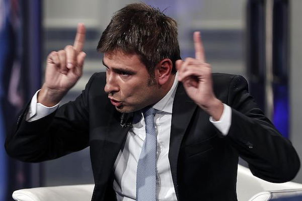 Alessandro Di Battista scatenato: «Non fidatevi del PD!»