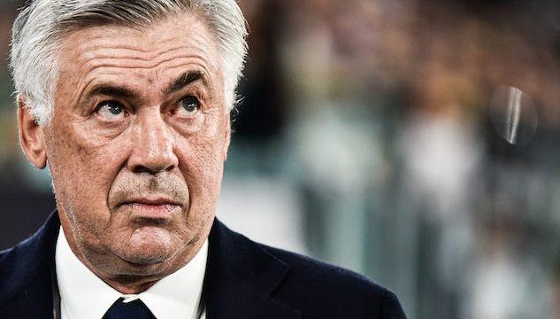 Carlo Ancelotti contro «Regione, Comuni e Commissari» per lo stato degli spogliatoi del San Paolo