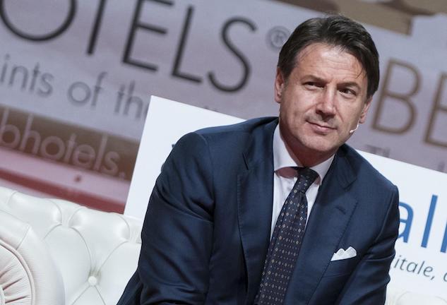 Giuseppe Conte dice che il governo ha trovato i 23 miliardi per sterilizzare l’Iva
