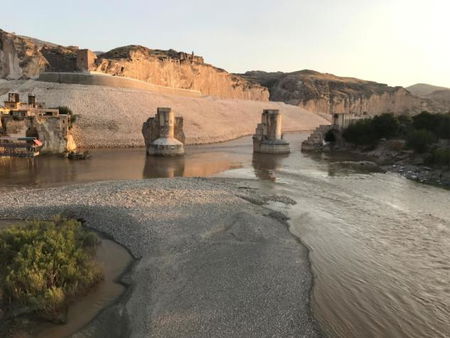 Il governo turco vuole inondare Hasankeyef, un’antica città costruita 12 mila anni fa article-post