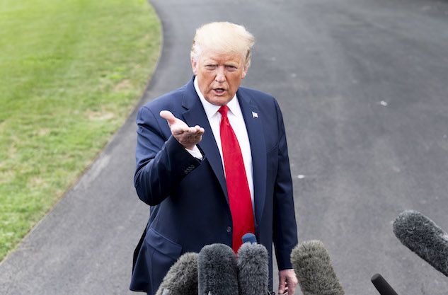 Secondo Donald Trump tra gli sfollati delle Bahamas potrebbero esserci «membri di gang e spacciatori»