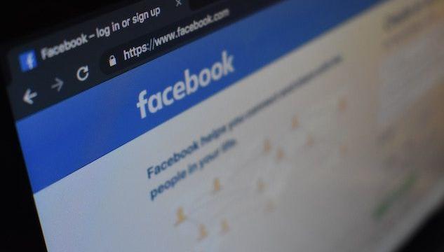 Facebook ora si lancia nel mondo della moda con Fashion++