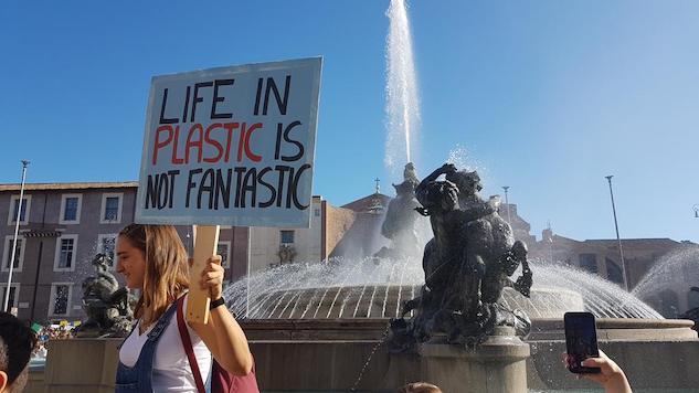 Fridays for Future: a Roma migliaia di ragazzi manifestano per il clima