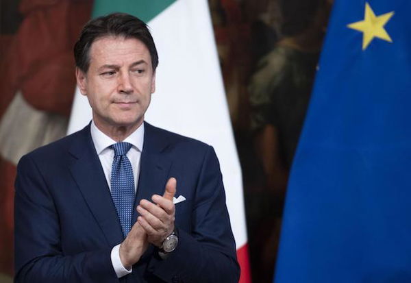 Matteo Renzi dice che va tutto bene, ma Giuseppe Conte è perplesso