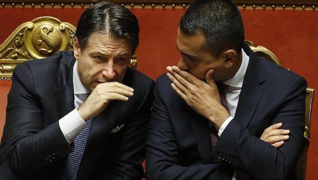 Luigi Di Maio richiama all'ordine Conte: «Obiettivo è abbassare le tasse, niente deviazioni»