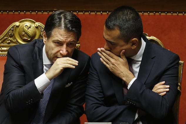 Luigi Di Maio richiama all’ordine Conte: «Obiettivo è abbassare le tasse, niente deviazioni» article-post