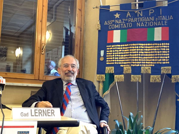 L’attacco di Lerner: “La Lega di Bossi non lo avrebbe permesso”