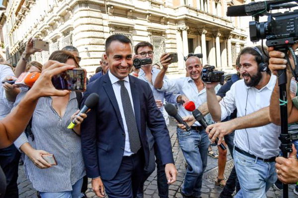Di Maio si vanta: «Il M5S sarà la forza maggioritaria». Sì, ma lo era anche con la Lega