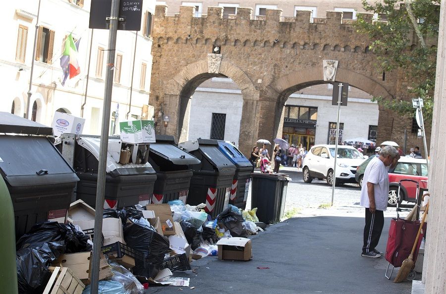 Topi e boom disinfestazioni: Il Guardian racconta il degrado romano article-post