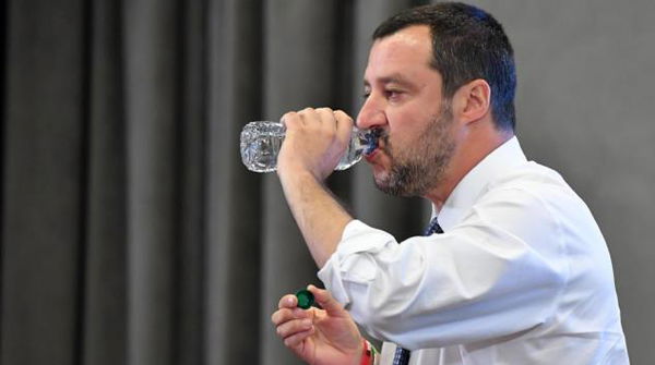 Salvini: «Repubblica o Topolino, appunto. Più o meno la stessa cosa»