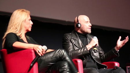 John Travolta in conferenza stampa, da Grease a Pulp Fiction article-post