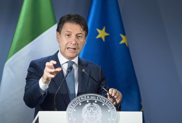 Giuseppe Conte dice che per togliere il voto agli anziani «vanno fatti dei sondaggi» article-post