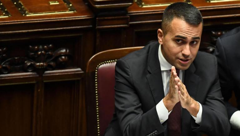 Di Maio: «Il Pd ci fa male come la Lega»