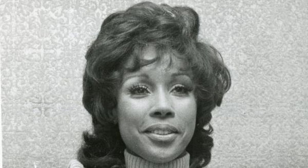 Addio a Diahann Carroll, la star di Dinasty e Julia