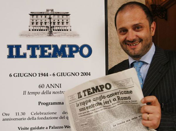 Franco Bechis dice che chi critica i poliziotti di Fassina e chi piange quelli morti a Trieste è ipocrita