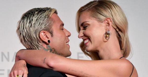 Archiviata la querela presentata da Fedez e Chiara Ferragni: sui social si è liberi di insultare