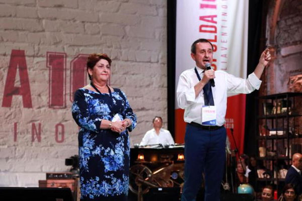 Travaglio dice che Teresa Bellanova e Italia Viva sono eversivi