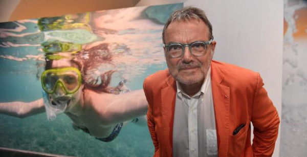 Oliviero Toscani dice che i crocifissi gli fanno impressione