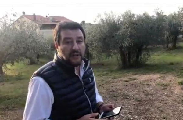Salvini vuole «valutare il ricorso contro la Corte Costituzionale». Ma non può farlo