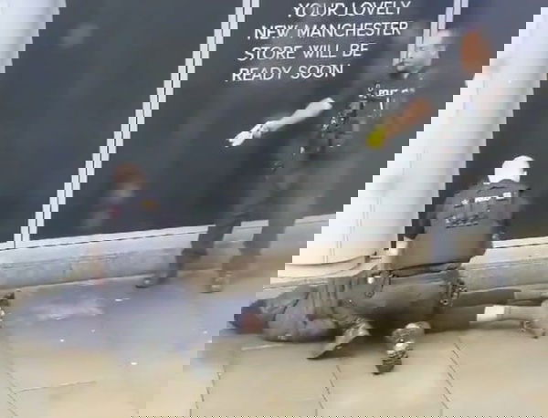 Manchester, il video dell’arresto: un uomo ha accoltellato 5 persone | VIDEO