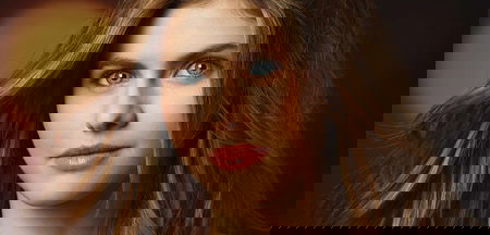 Alexandra Daddario su donne, segreti e nuovo film article-post