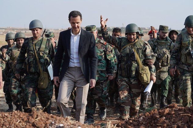 Assad durante la visita a Idlib si scaglia contro Erdogan: «È un ladro»