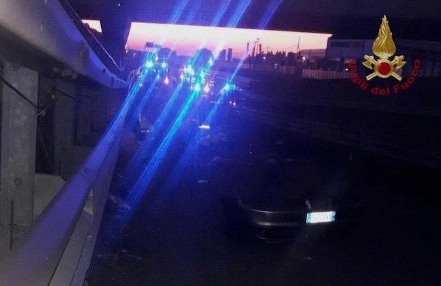Incidente mortale dopo la discoteca a Catania: morti 4 giovani