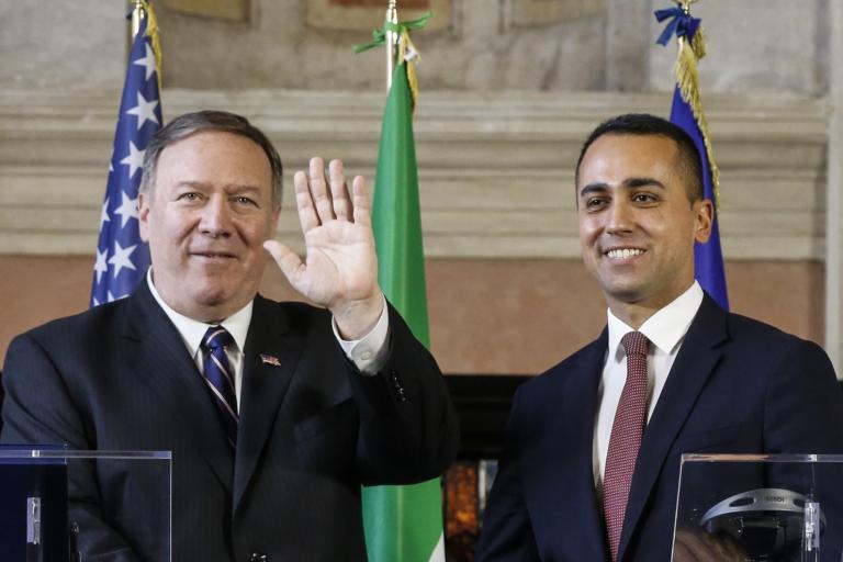 Di Maio saluta Pompeo e lo chiama «segretario Ross» | VIDEO