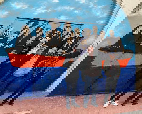 La copertina del nuovo album di Guccini è un murales di TvBoy