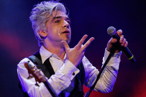 Morgan picchia un fotografo per le strade di Milano: entrambi denunciati