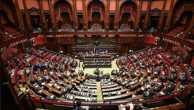 Nadef approvata alla Camera per un soffio, l'opposizione: «Una maggioranza già sfibrata»