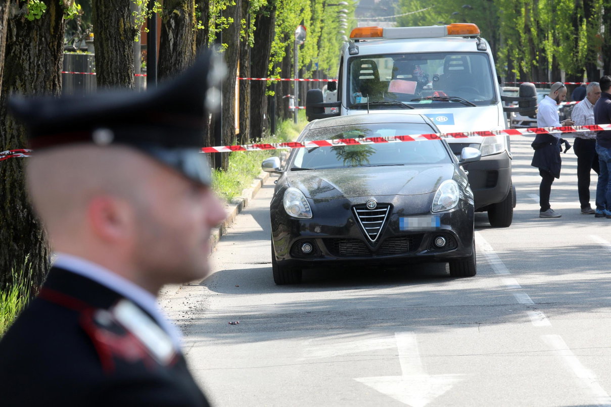 La studentessa arrestata perché voleva che il nuovo fidanzato uccidesse l’ex article-post